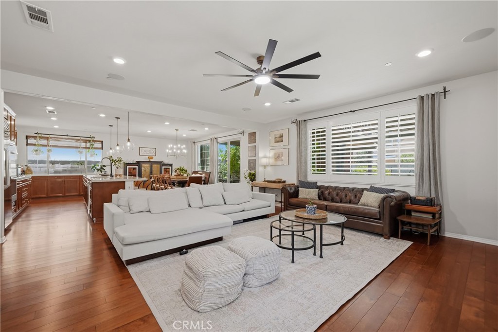 7664 Las Brisas Court