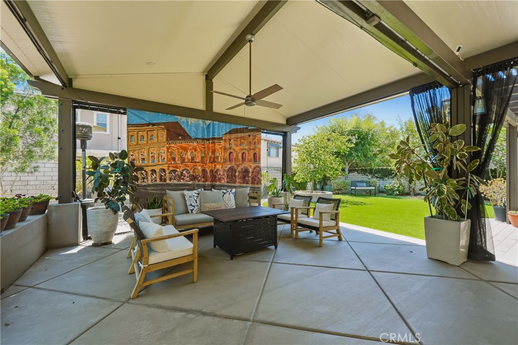 7664 Las Brisas Court