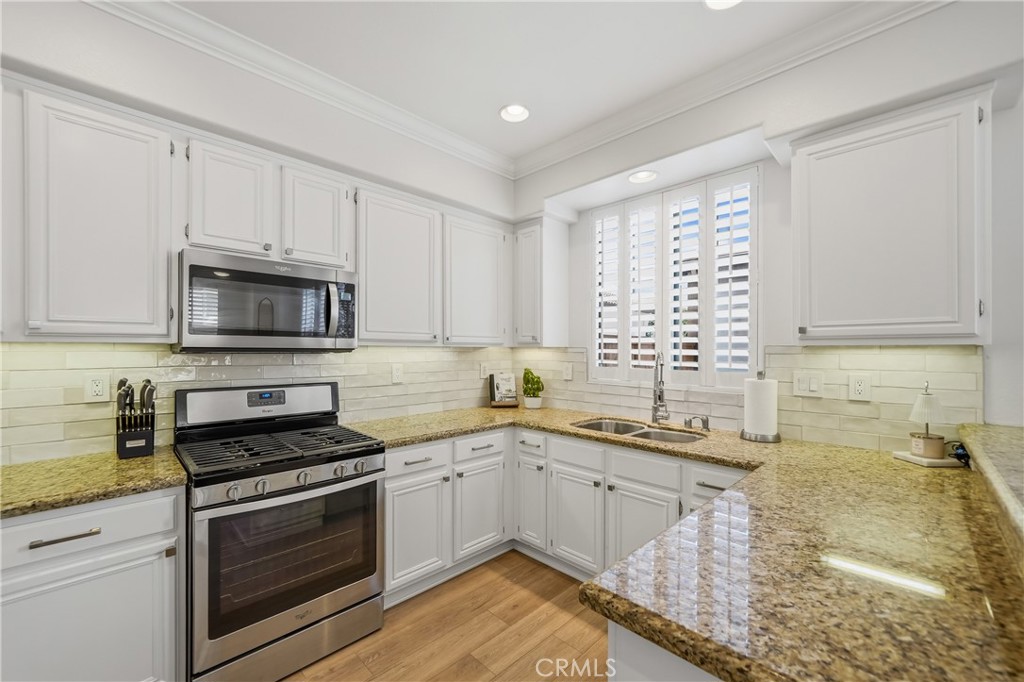 12827 Sunrose Court