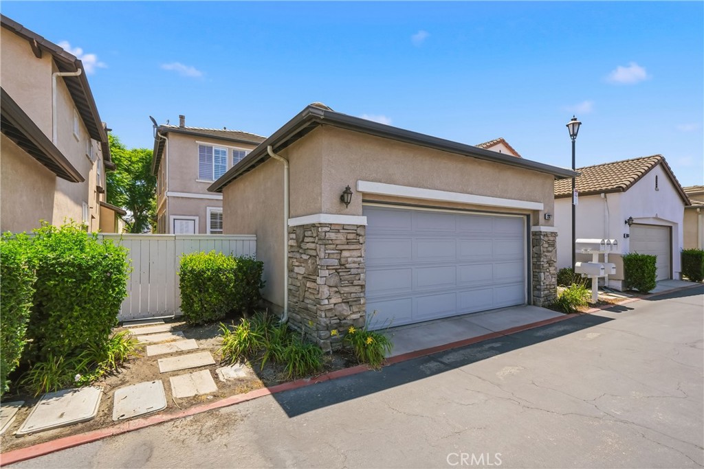 12827 Sunrose Court