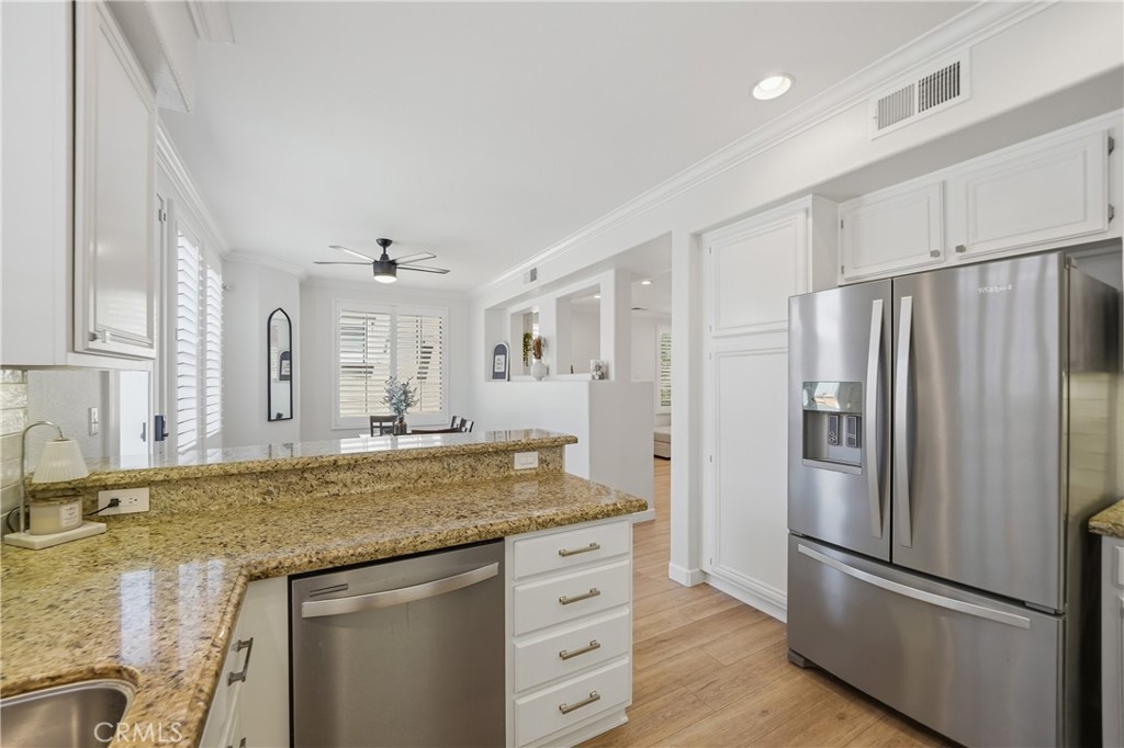 12827 Sunrose Court