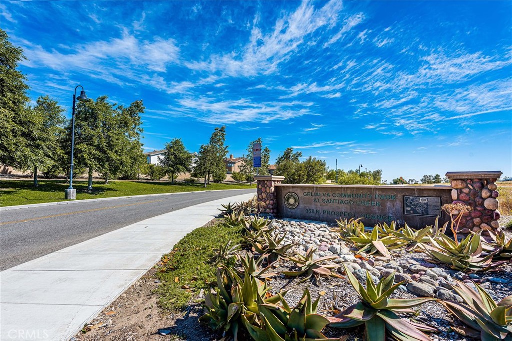 3441 E Berkshire Court