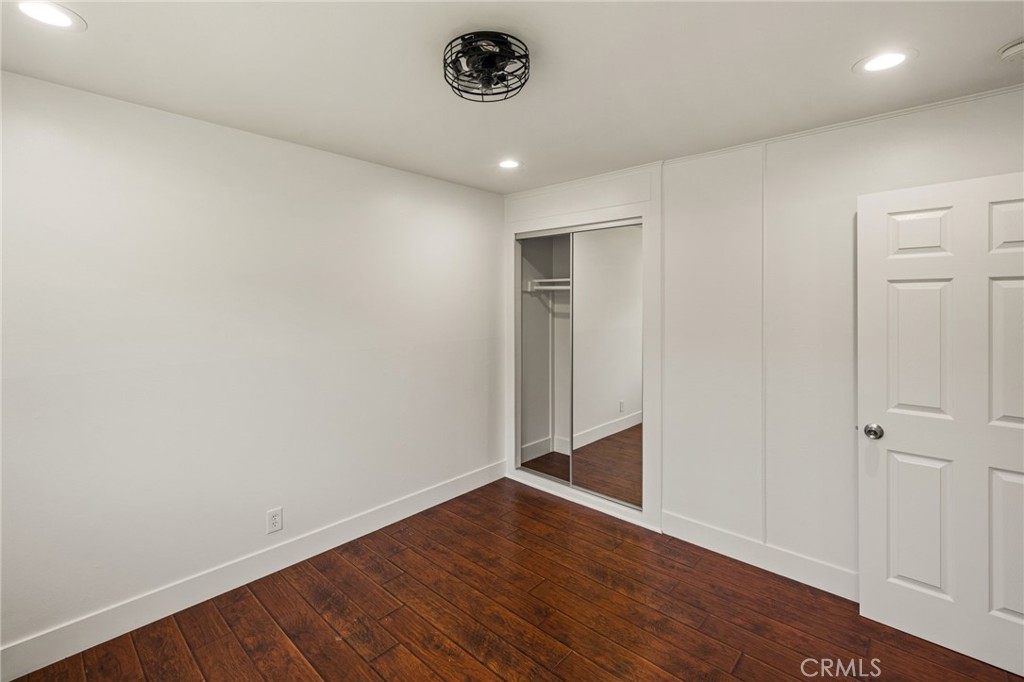 1646 W Alomar