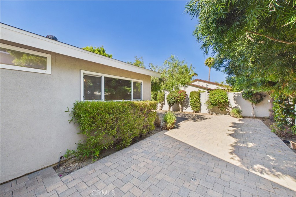 11606 Lakia Drive