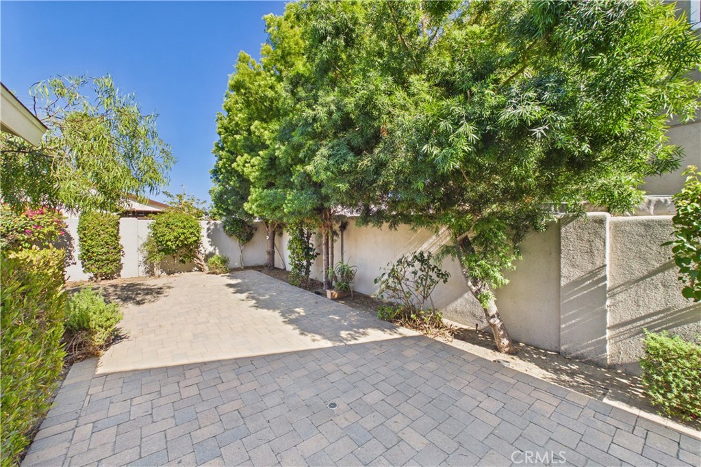 11606 Lakia Drive