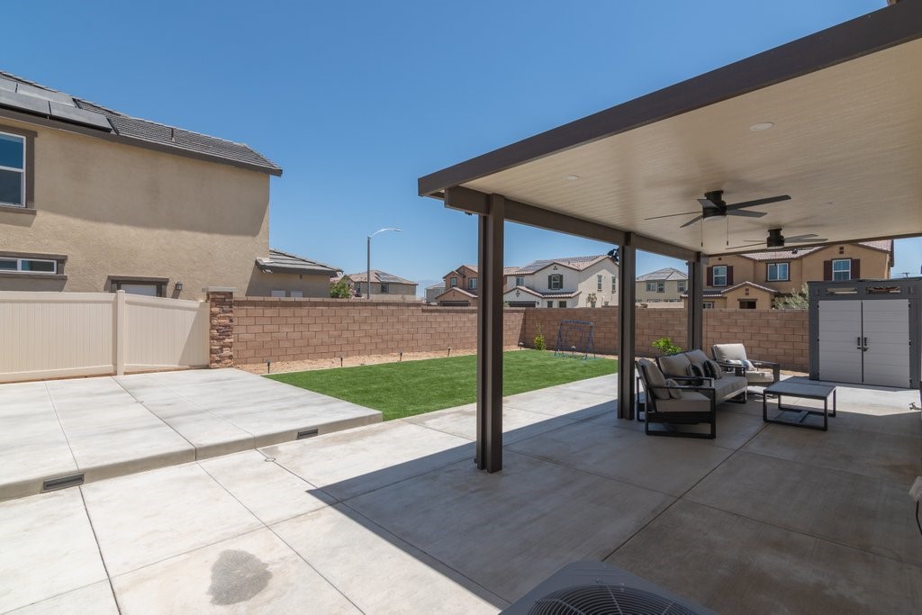 28360 Hollow Grove