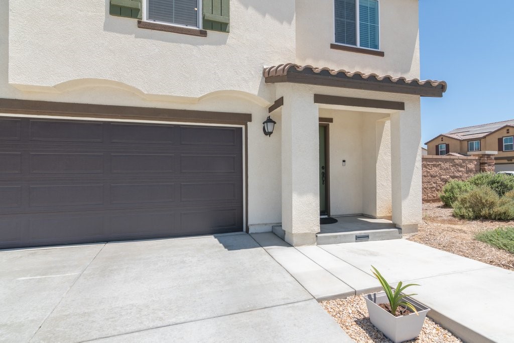 28360 Hollow Grove
