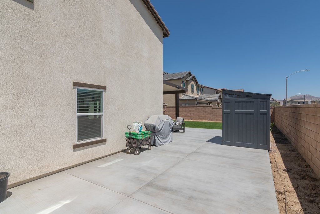 28360 Hollow Grove