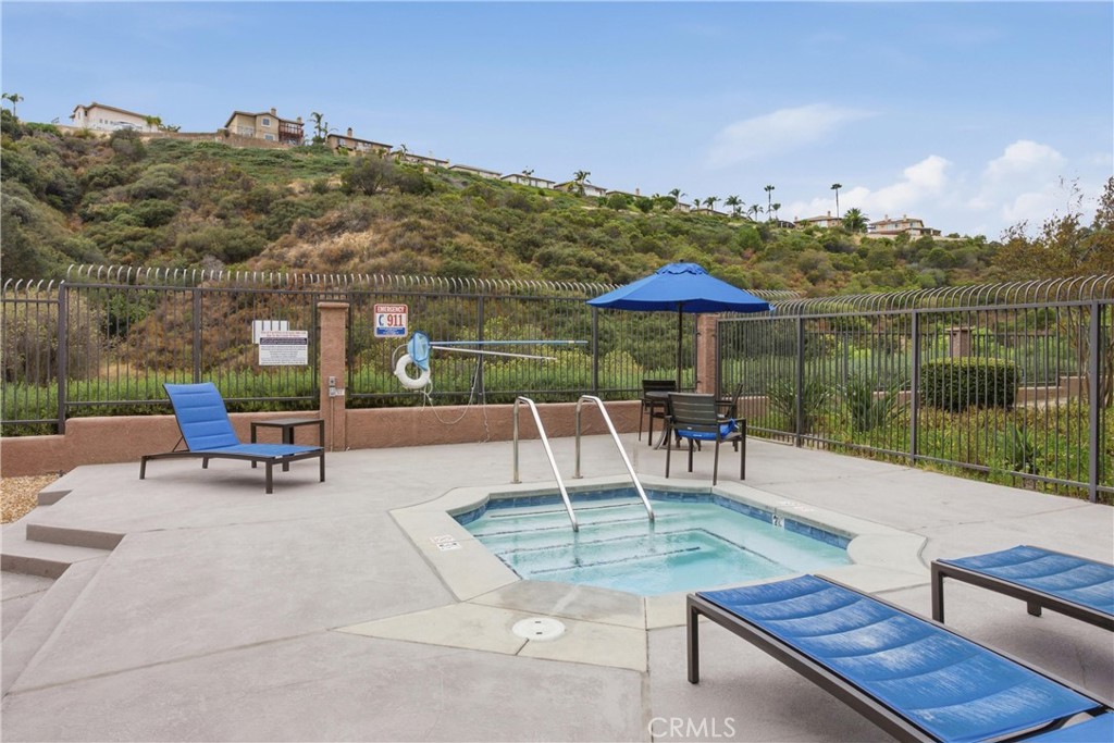 2450 San Gabriel Way 104