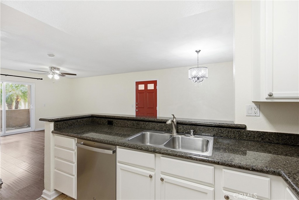 2450 San Gabriel Way 104