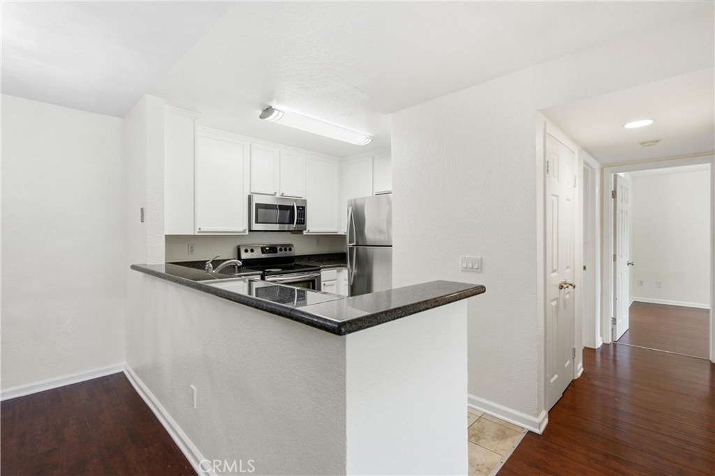 2450 San Gabriel Way 104
