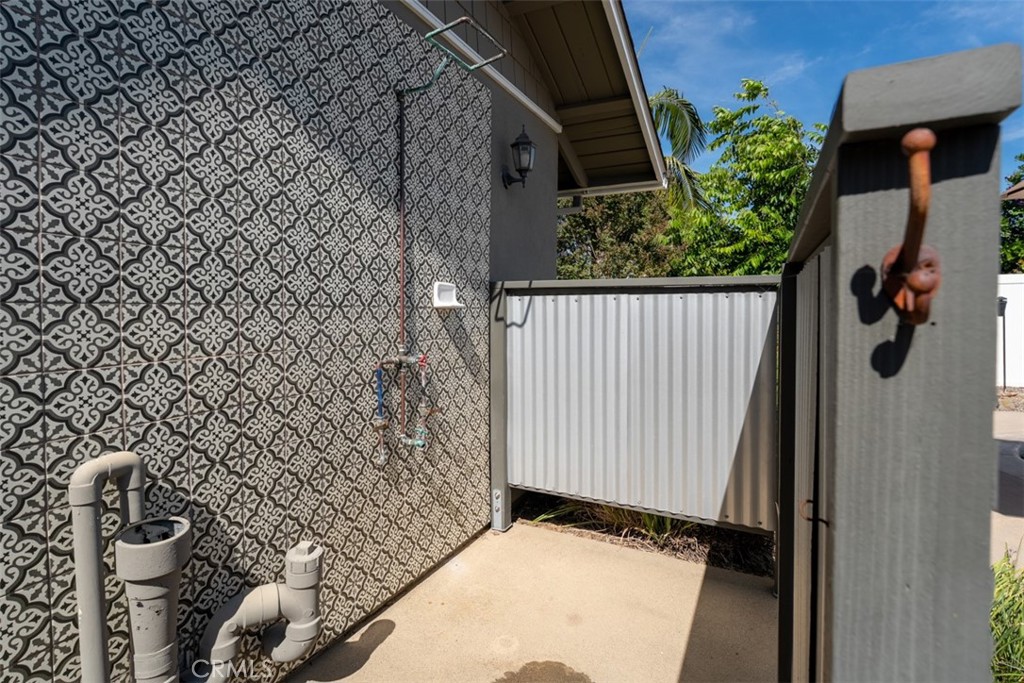 5102 Club Terrace