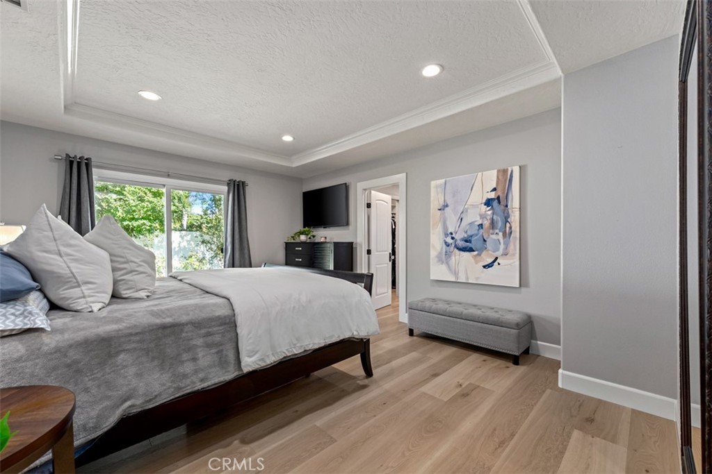 5102 Club Terrace
