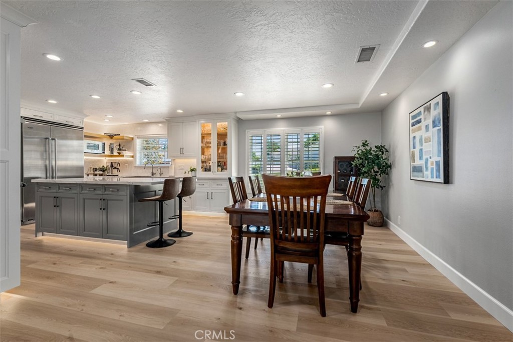 5102 Club Terrace