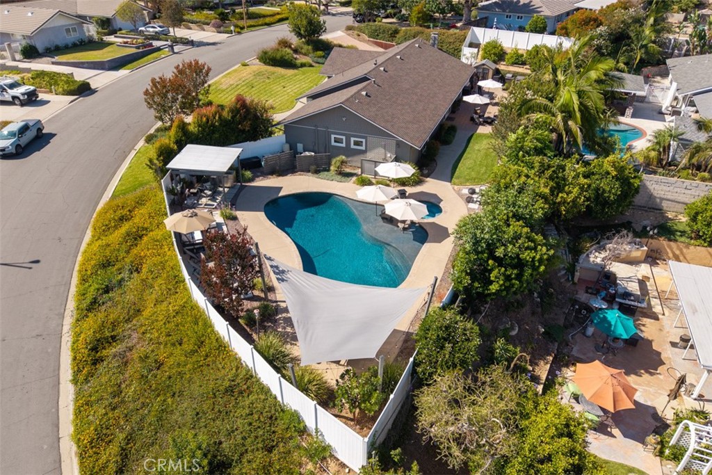 5102 Club Terrace