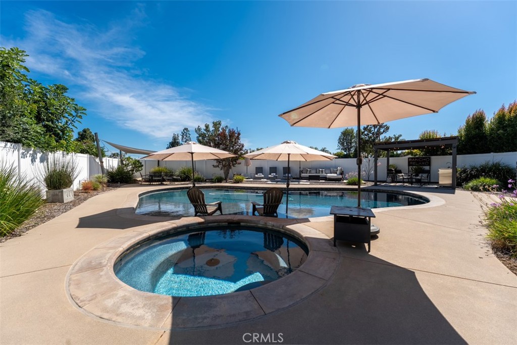 5102 Club Terrace