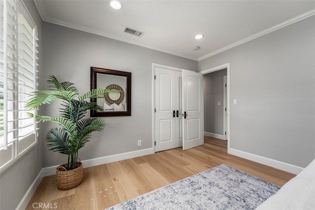 5102 Club Terrace