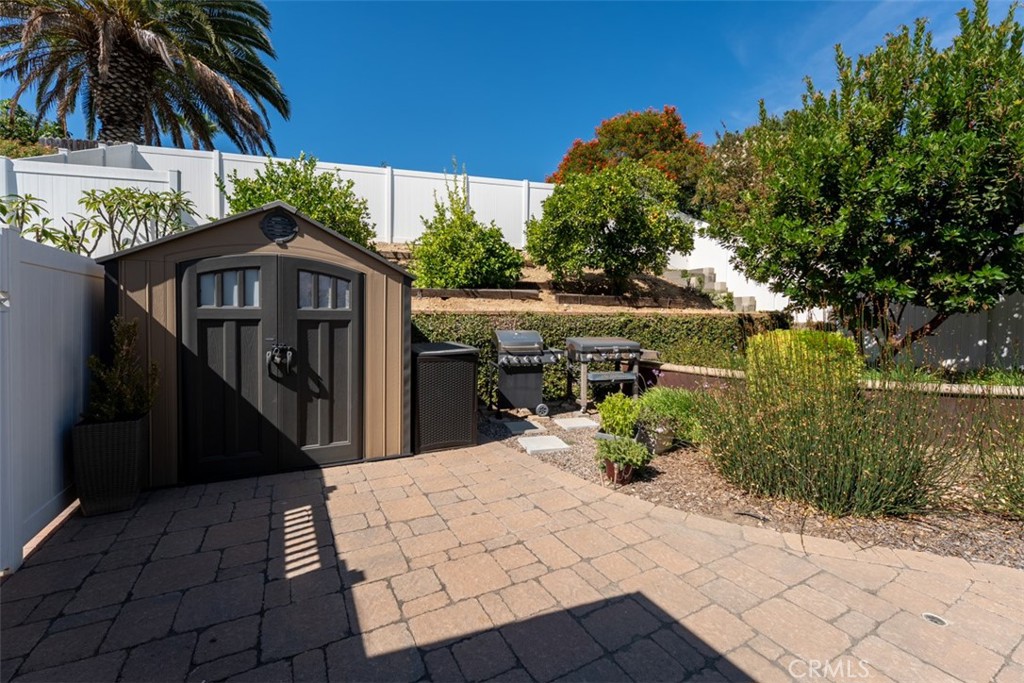 5102 Club Terrace