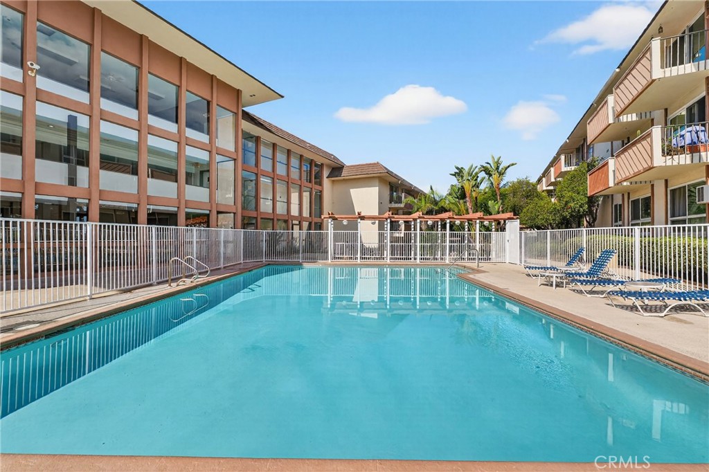 5585 E Pacific Coast Highway 171