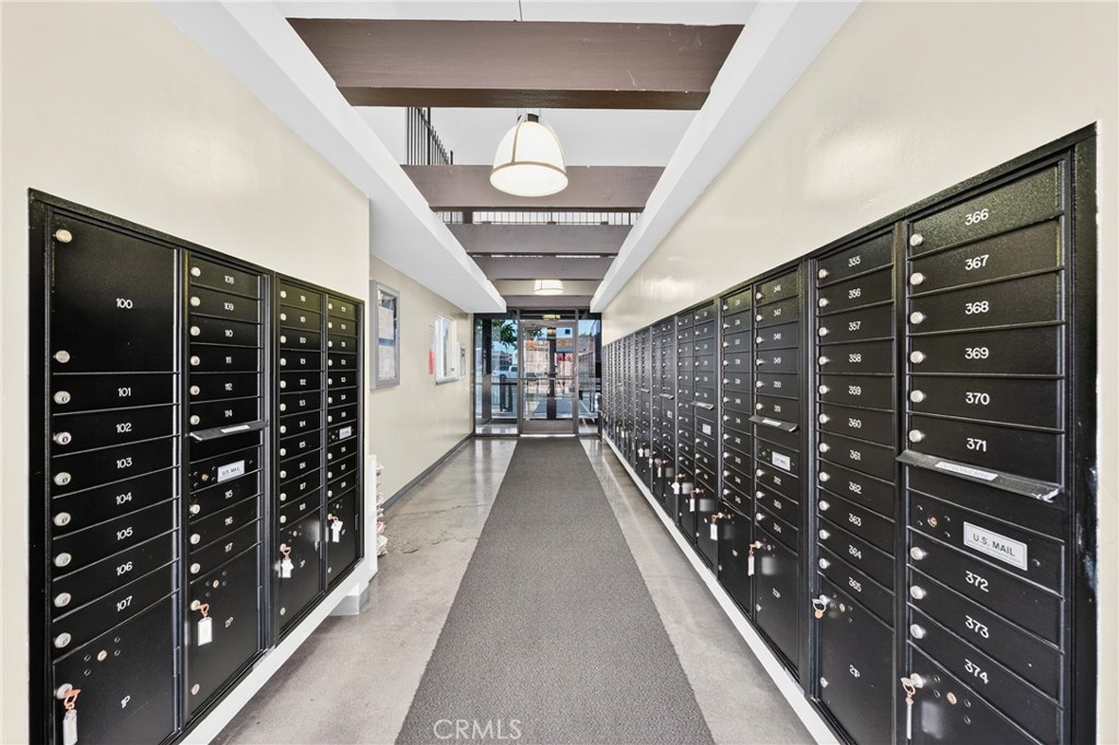 5585 E Pacific Coast Highway 171