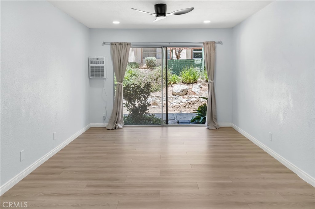 5585 E Pacific Coast Highway 171