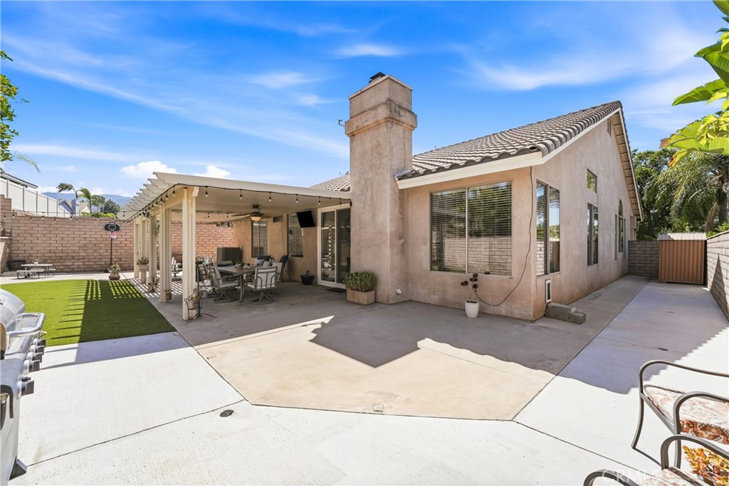 3053 Mira Vista Way