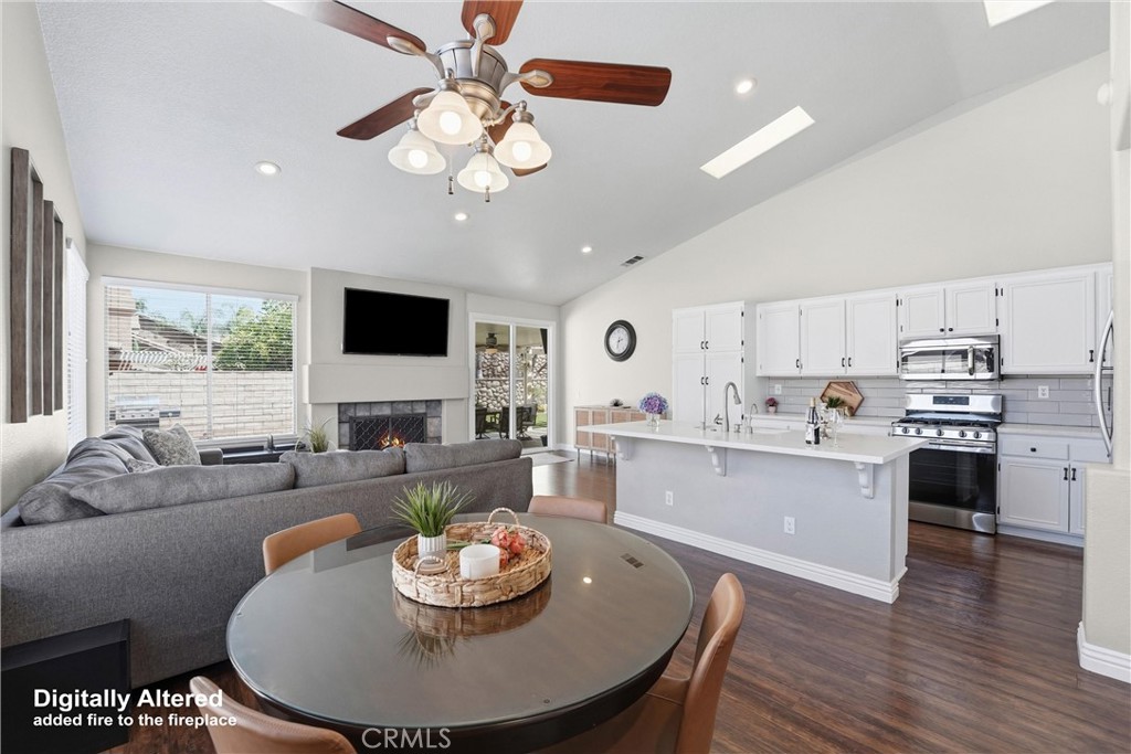 3053 Mira Vista Way