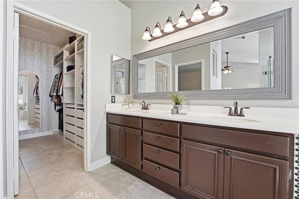 3053 Mira Vista Way