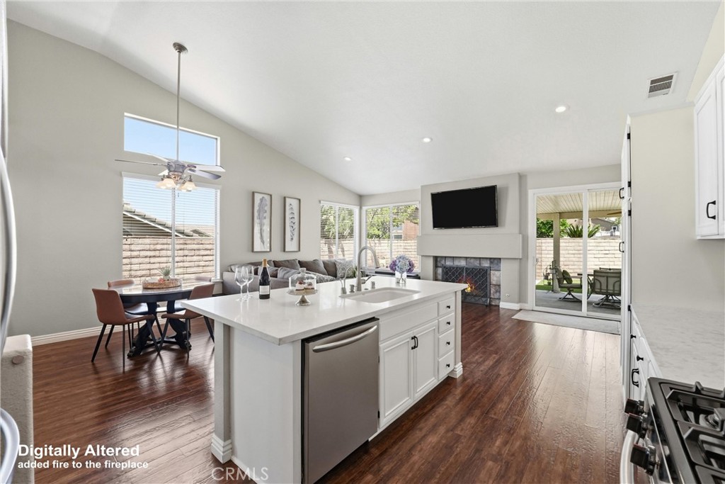 3053 Mira Vista Way