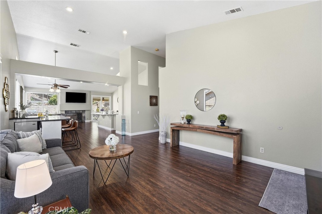 3053 Mira Vista Way