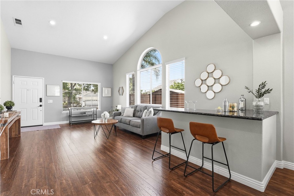 3053 Mira Vista Way
