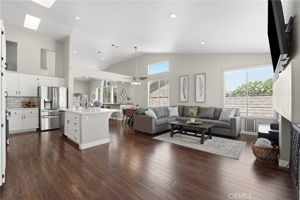 3053 Mira Vista Way