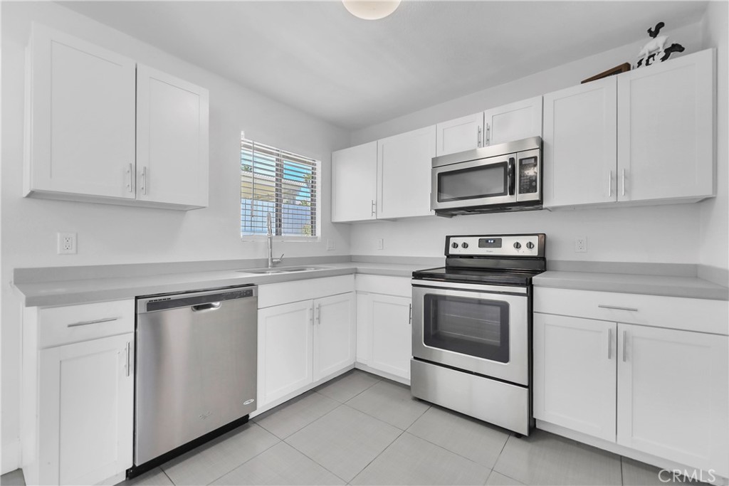 53771 Avenida Herrera