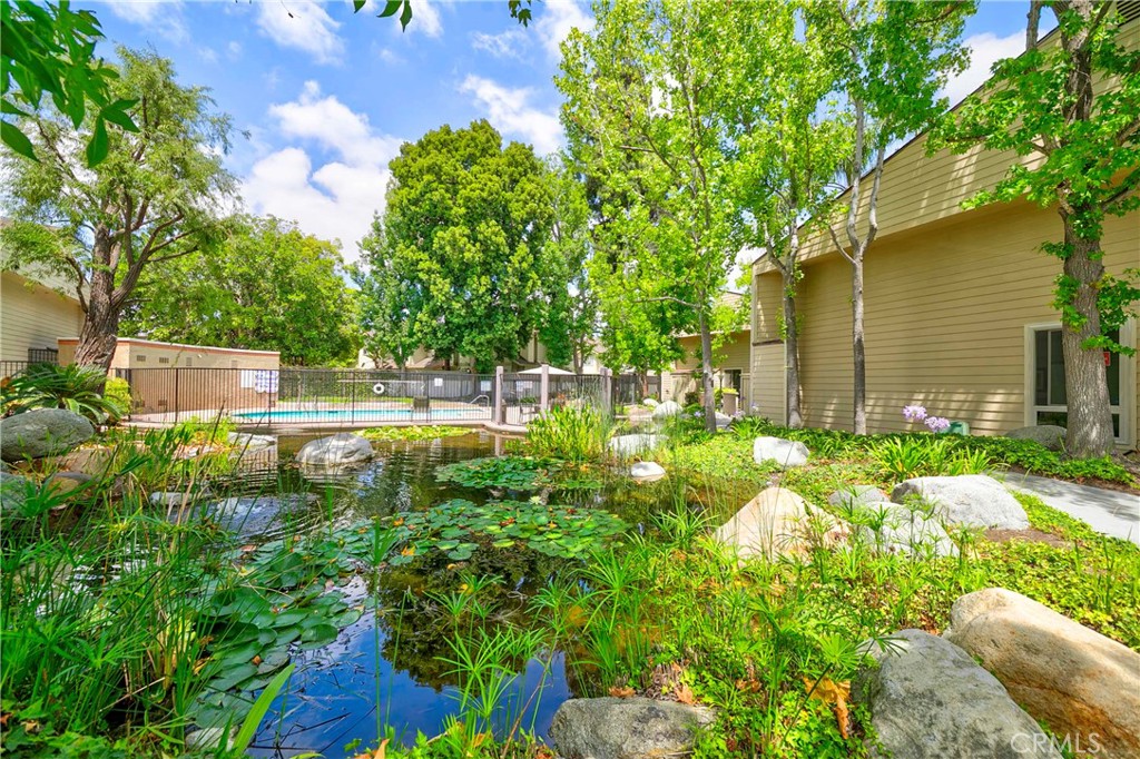 5401 Twin Lakes Drive