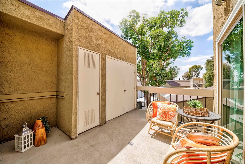 5401 Twin Lakes Drive