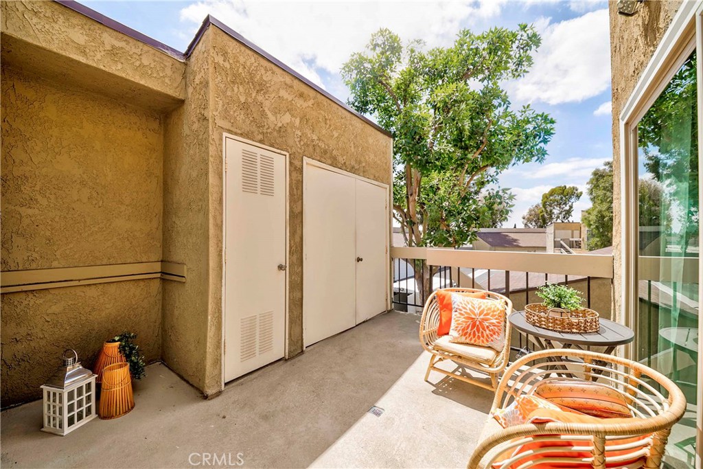5401 Twin Lakes Drive