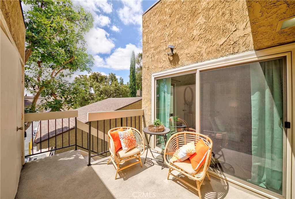 5401 Twin Lakes Drive
