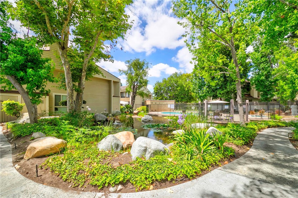 5401 Twin Lakes Drive