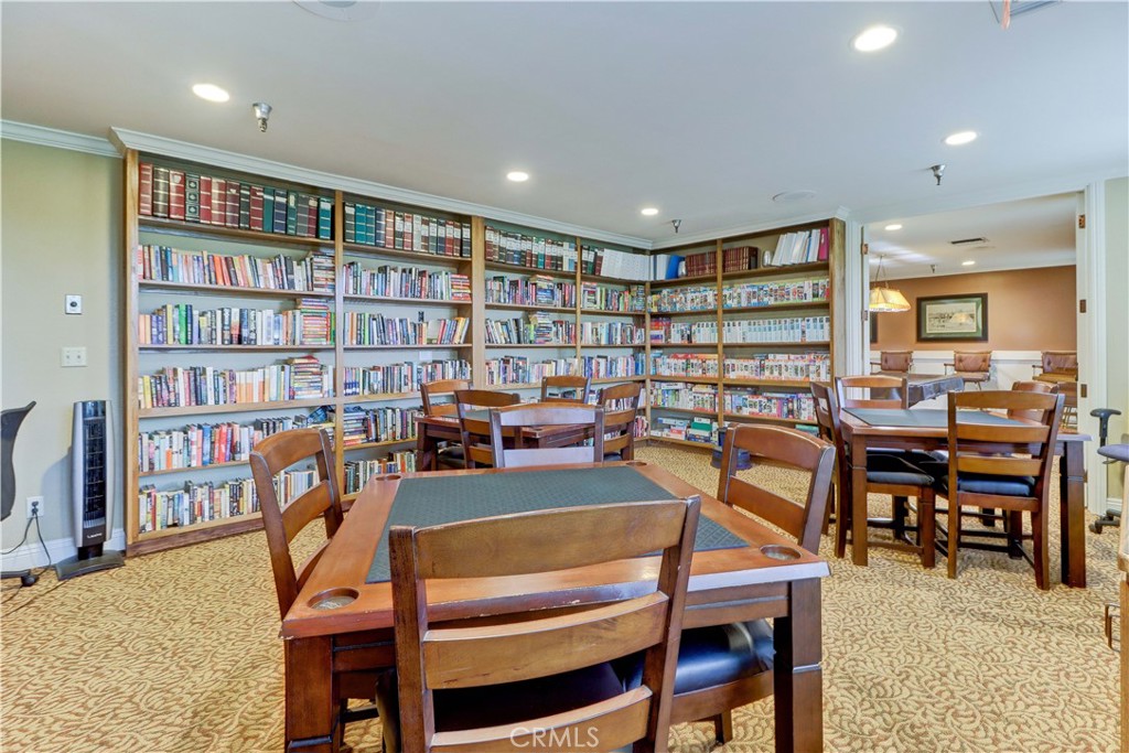 2509 View Lake 44