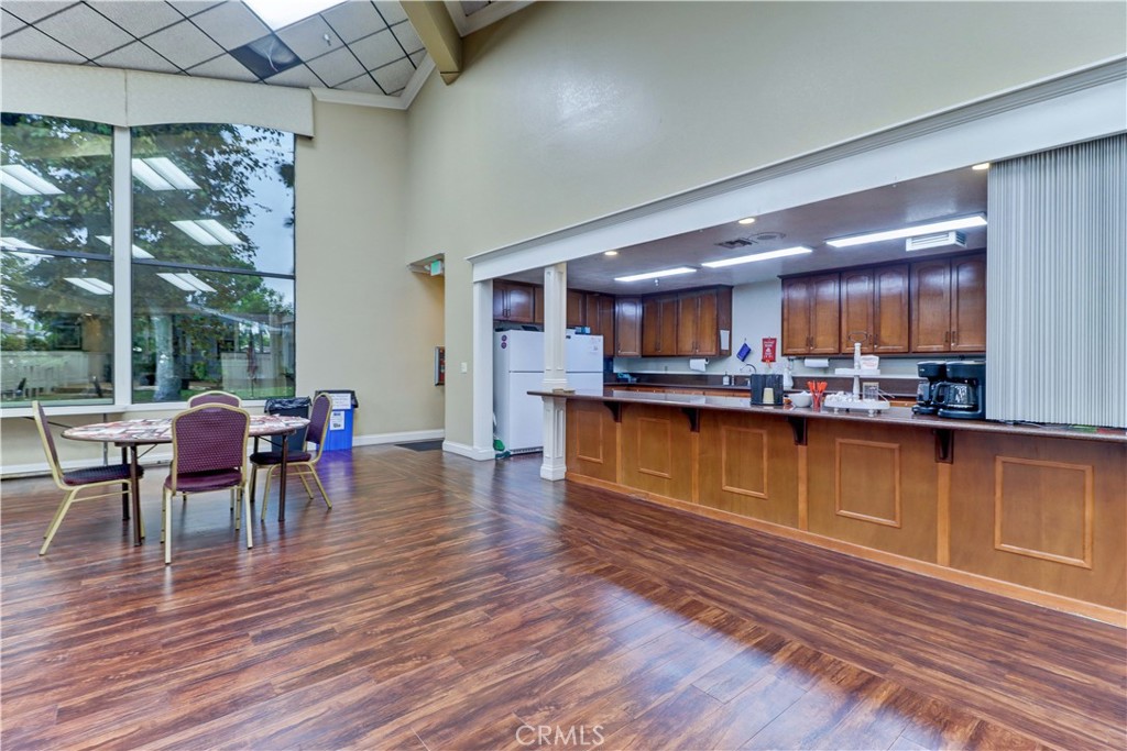2509 View Lake 44