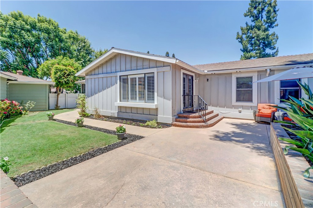 2509 View Lake 44