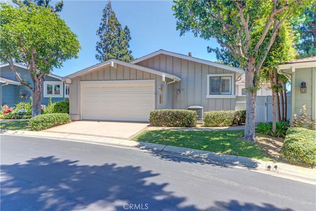 2509 View Lake 44