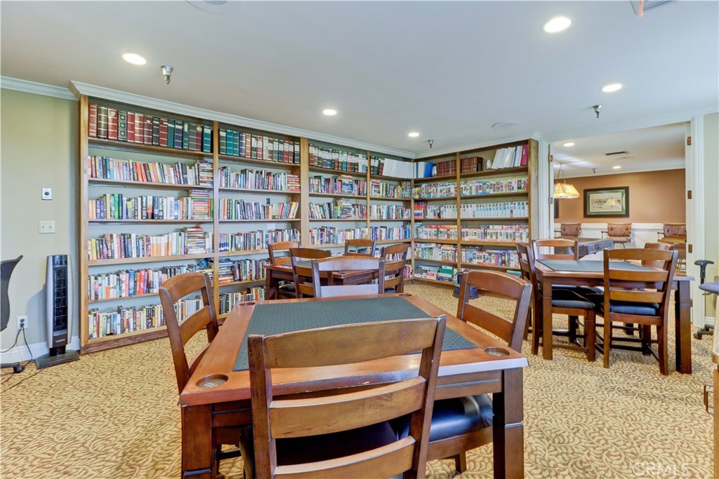 2509 View Lake 44