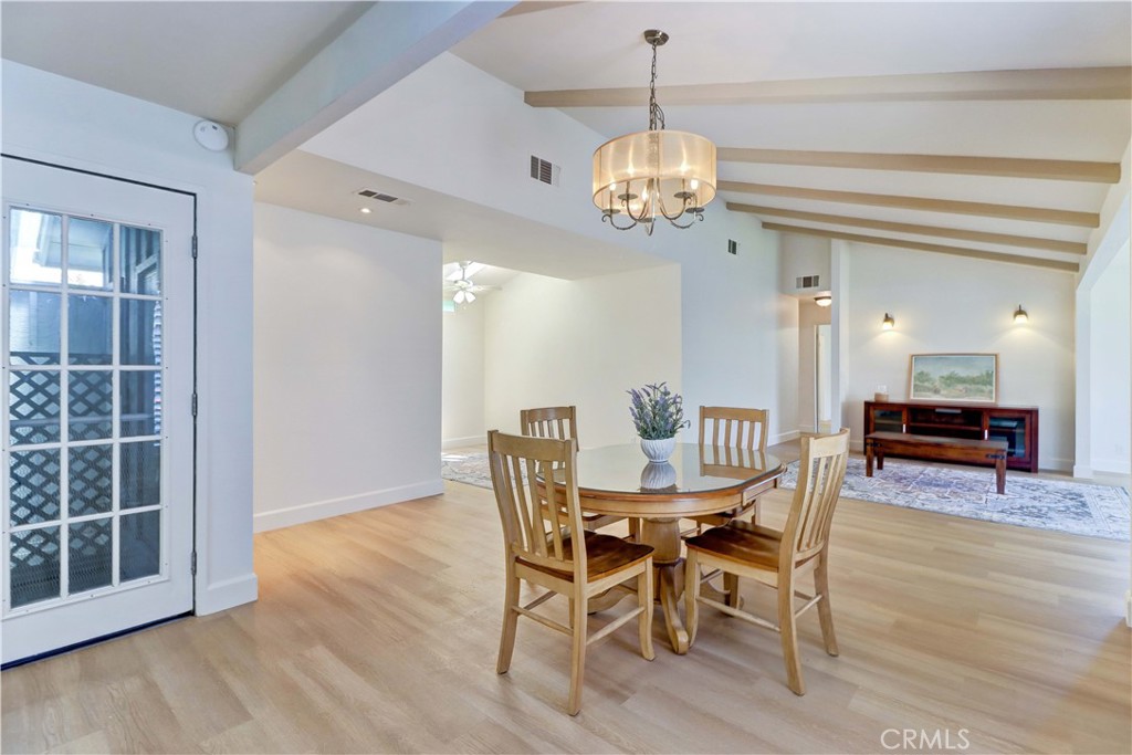 2509 View Lake 44