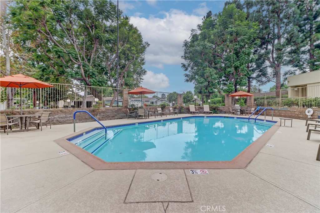 2509 View Lake 44