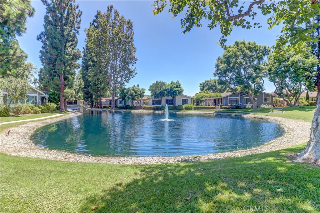 2509 View Lake 44