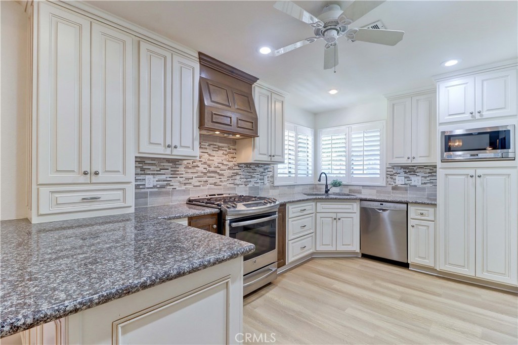 2509 View Lake 44