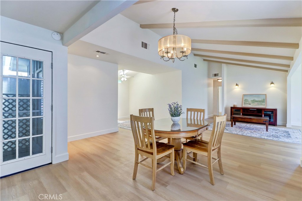 2509 View Lake 44