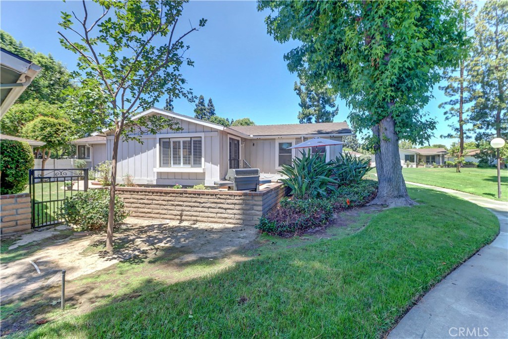 2509 View Lake 44