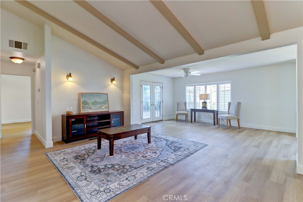 2509 View Lake 44
